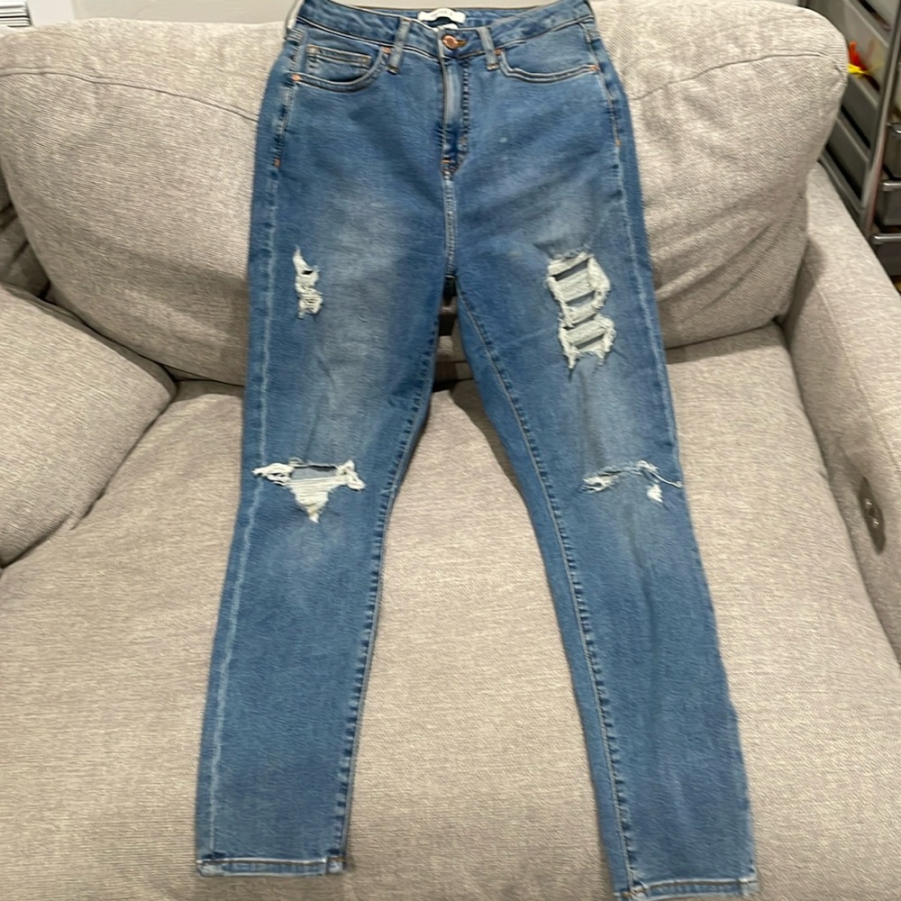 Forever 21 distressed jeans
